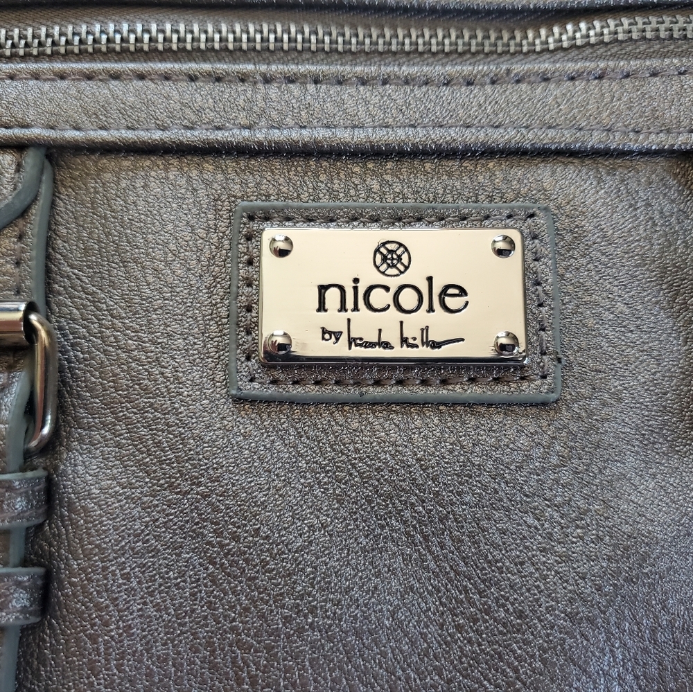 Small Silver Purse - Picture 4 of 8